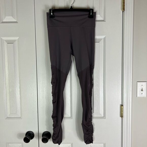 Fabletics Women Grey Leggings Size Small - Picture 1 of 2